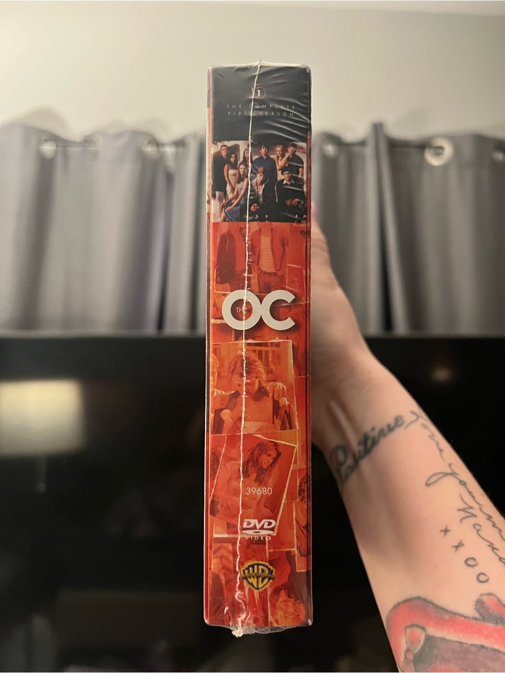 The OC: The Complete First Season DVD - sealed - Picture 2 of 3